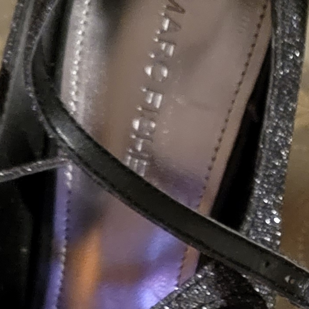 Shoes - Picture 2 of 3